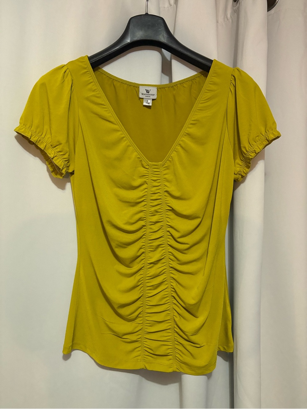 Worthington Mustard Ruched V-Neck Short Sleeve Top